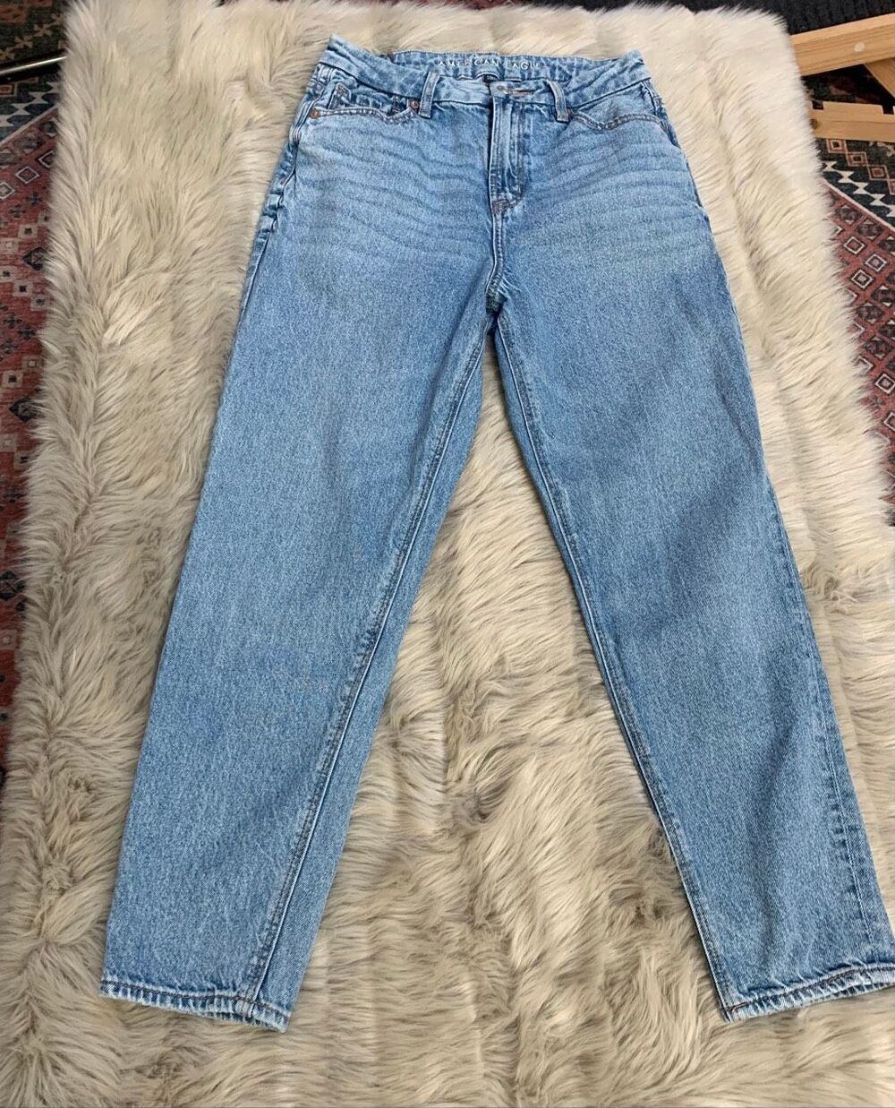 American Eagle curvy mom jeans Light wash size 4 short